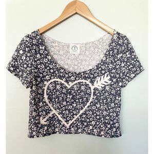 American Eagle Heart Arrow Floral Summer Crop Top Pink Gray New Small
